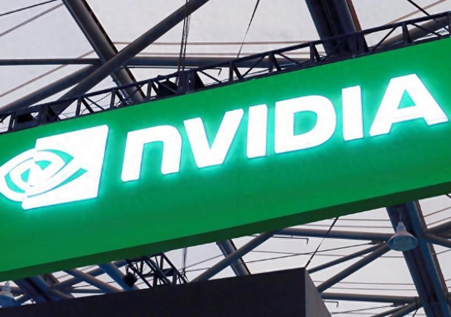 ai芯片巨头英伟达(nasdaq:nvda)再次交出一份远超预期的成绩单,但预计