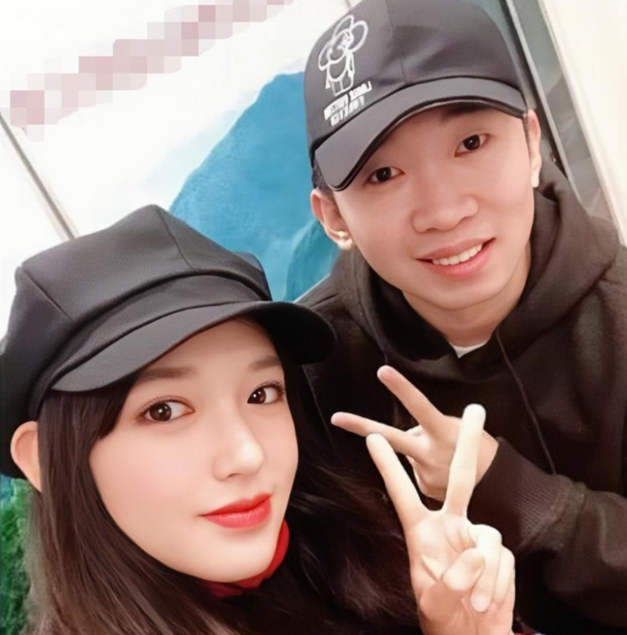 杨迪长得这么丑,没想到找了个这么漂亮的女朋友,没想到红了之后竟然有