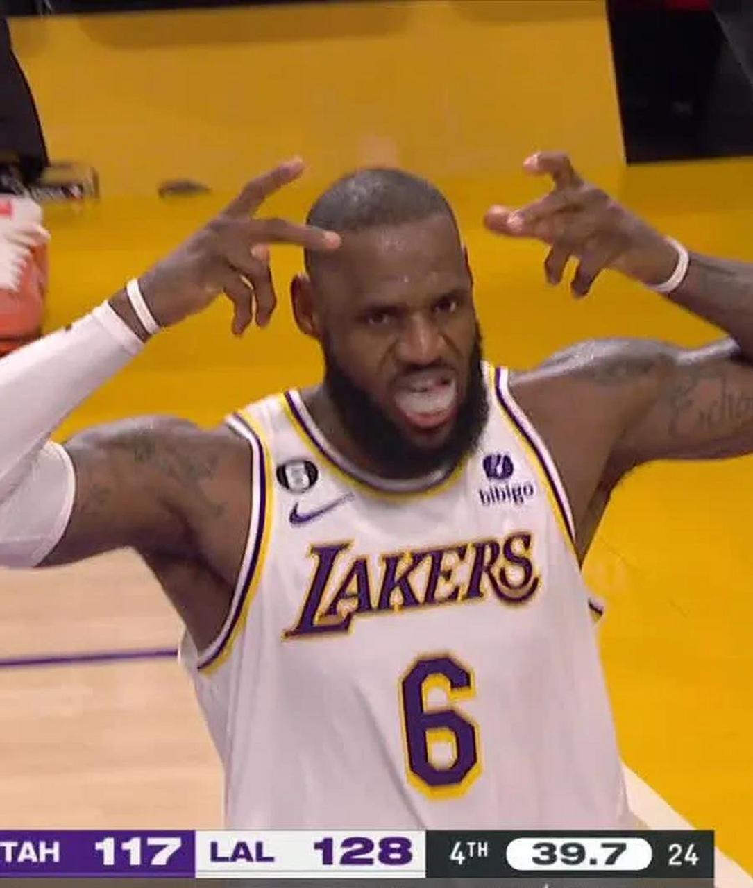 湖人队这帮队友不行啊,"王冠"还要詹姆斯自己戴.