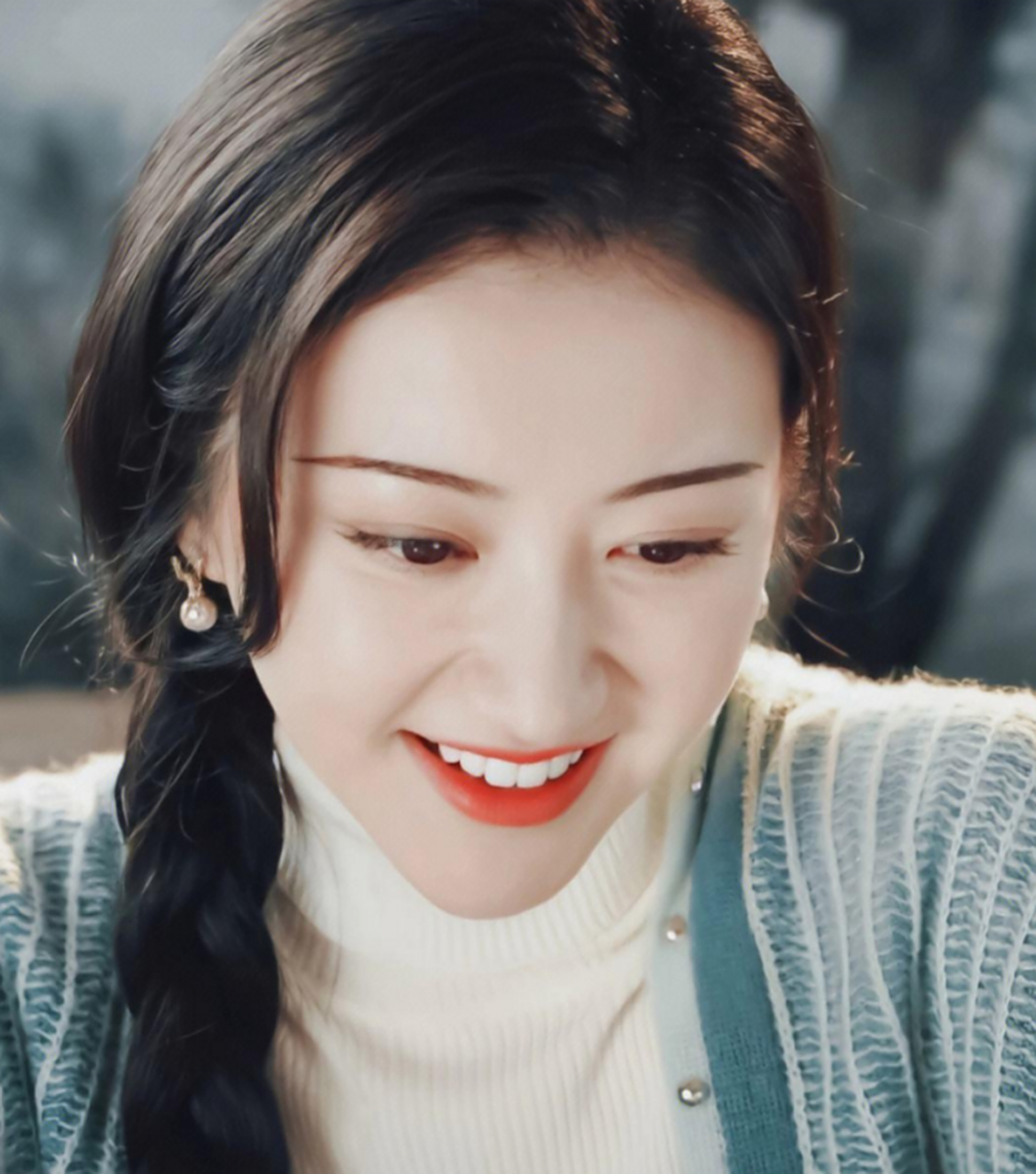 景甜整容惊艳了大多数观众,因为景甜一开始长的就比较清秀,给人一种