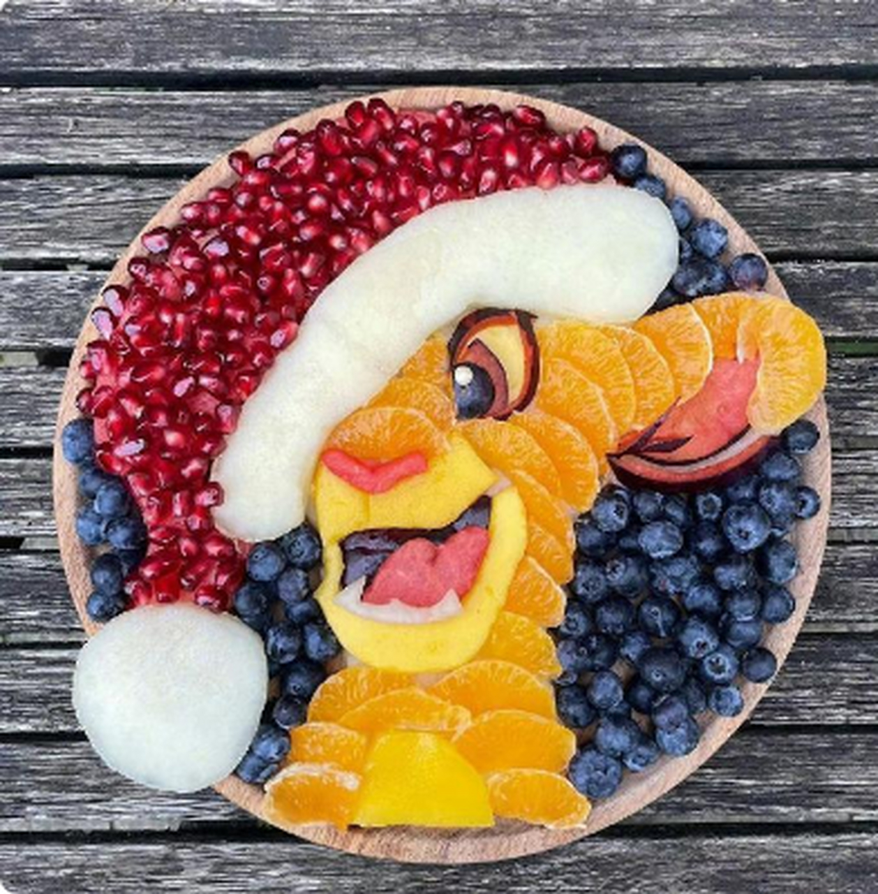 很有创意的水果拼盘