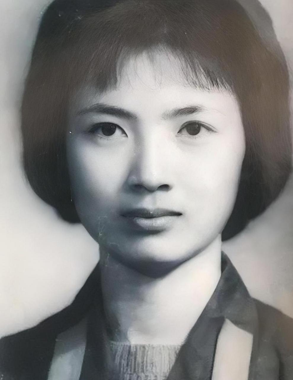 张宁是林立果"选美"的最后冠军,她长得天生丽质,还特别有气质.