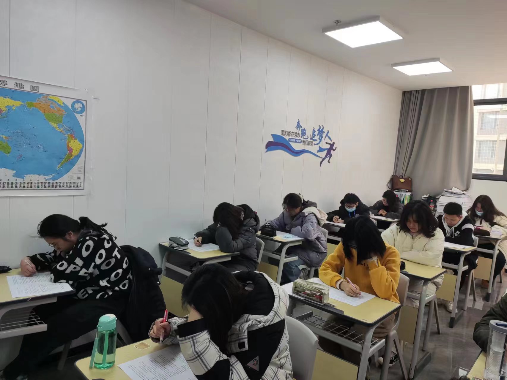 武汉艺考生文化课集训班——学习文化课有效方法 随着社会的发展,很多