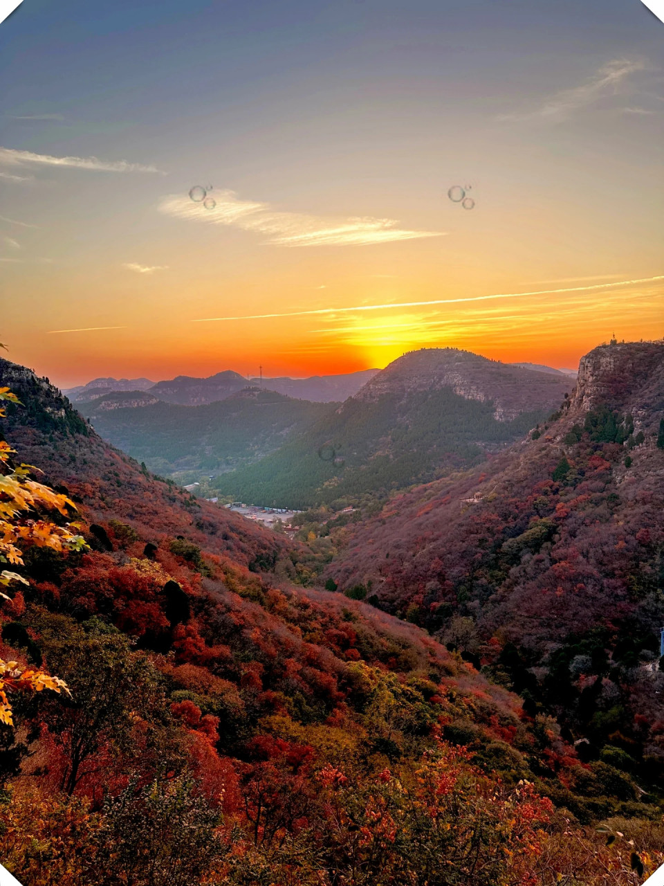 石門坊限定的紅葉谷景色迷人我真的超愛爬山.門票只要39.