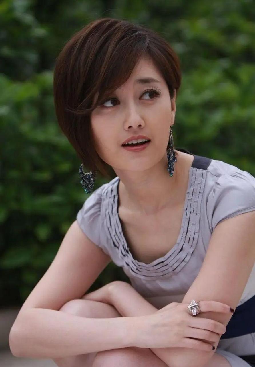 茗洋娱乐—美女明星-刘晓晔