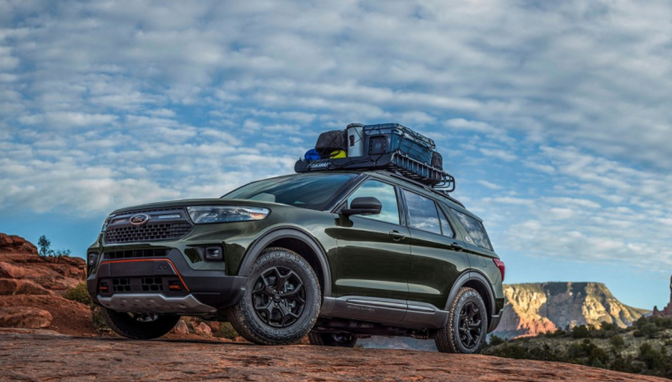 喜欢"大车"是人的天性,福特探险者就足够大.