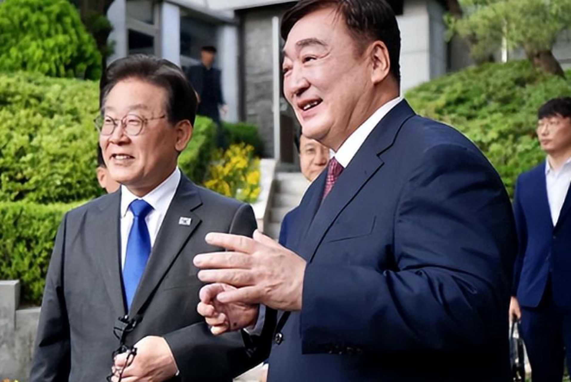 大使邢海明不久前会见共同民主党党魁李在明时,以不点名方式批评韩国