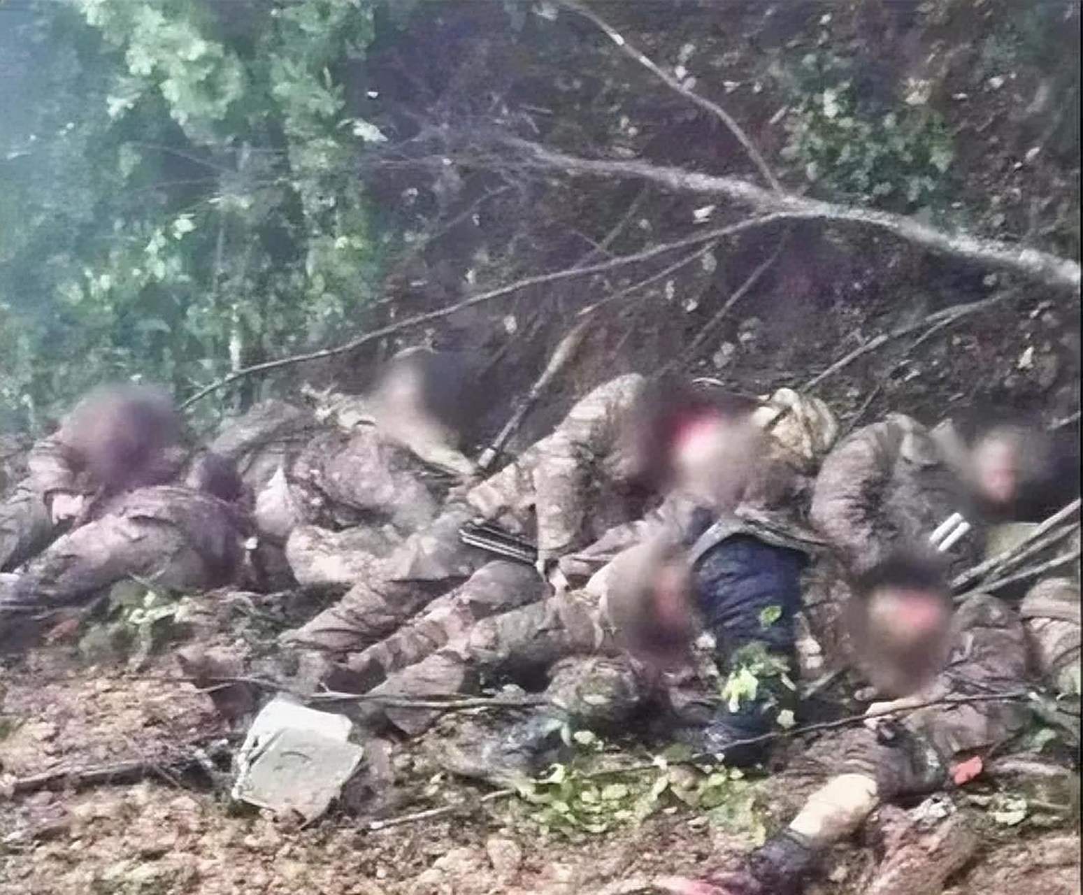 俄罗斯与乌克兰战争乌克兰女兵的尸体堆积如山!