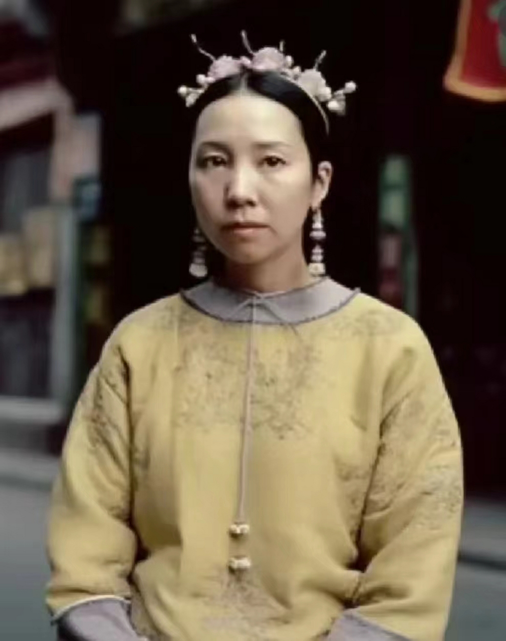 ai复原慈禧年轻时候的照片