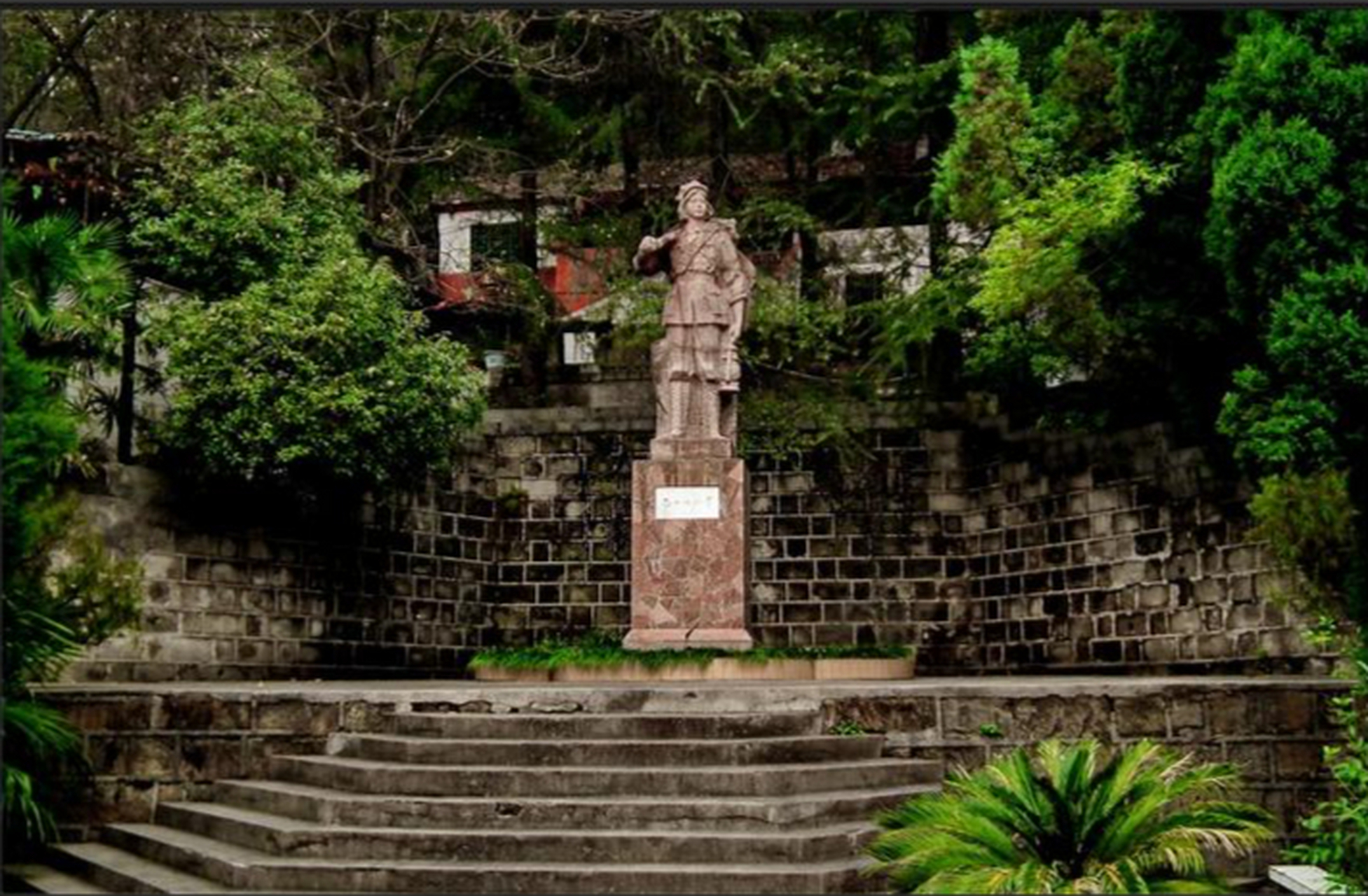 万源红军公园,是一个集文化观光,红色文化体验,忠孝文化体验,生态度假