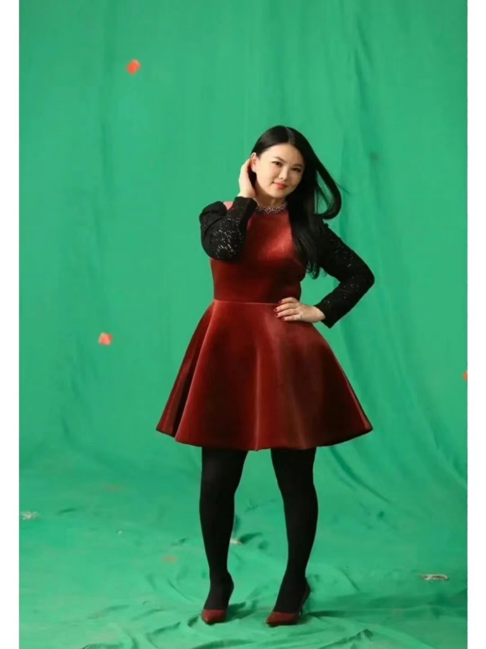 李湘瘦了一定会很漂亮,五官精致,气场强大,但是一定要提高衣品