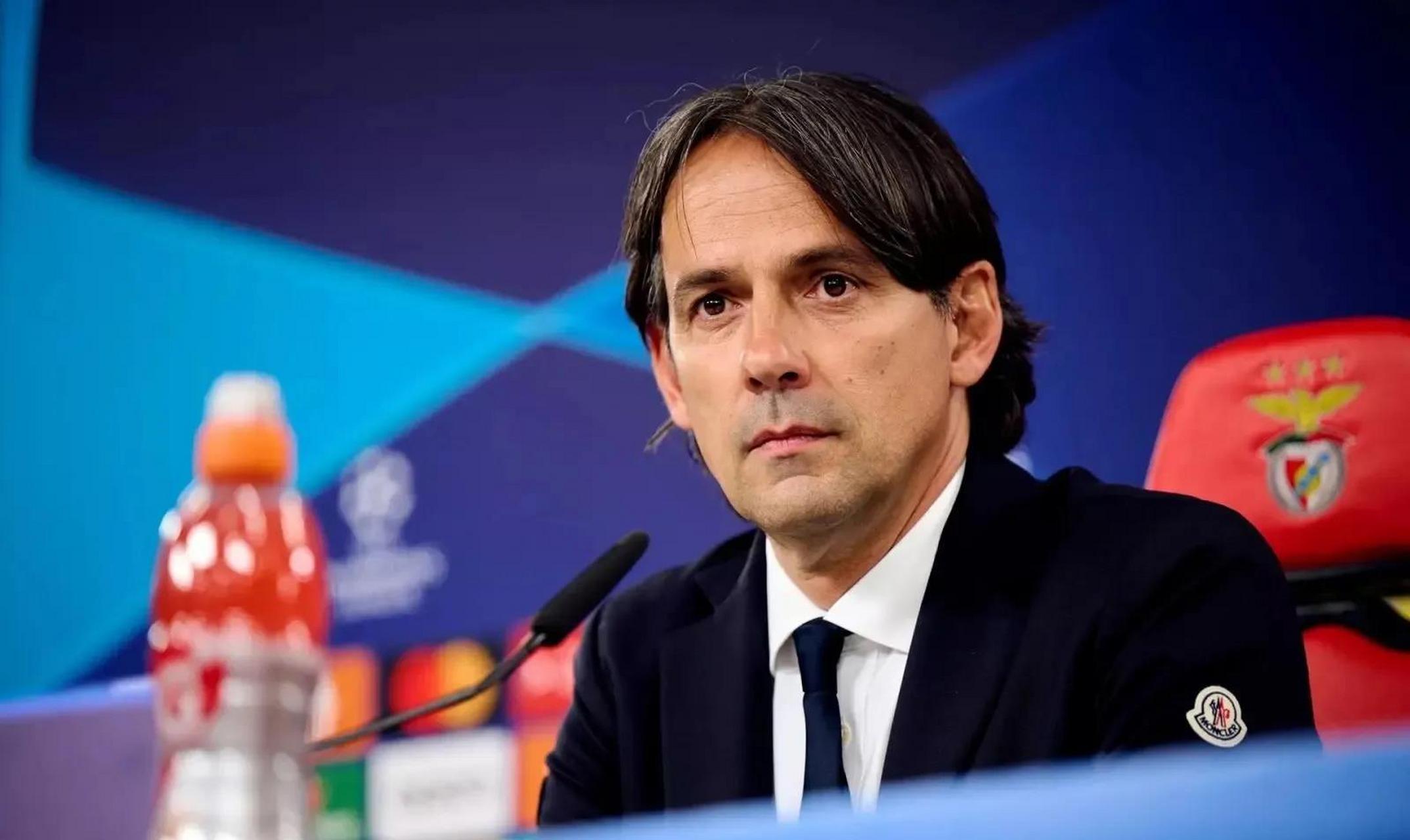 带领国际米兰进欧冠决赛,小因扎吉也是世界名帅了吧,参考波切帝诺那时