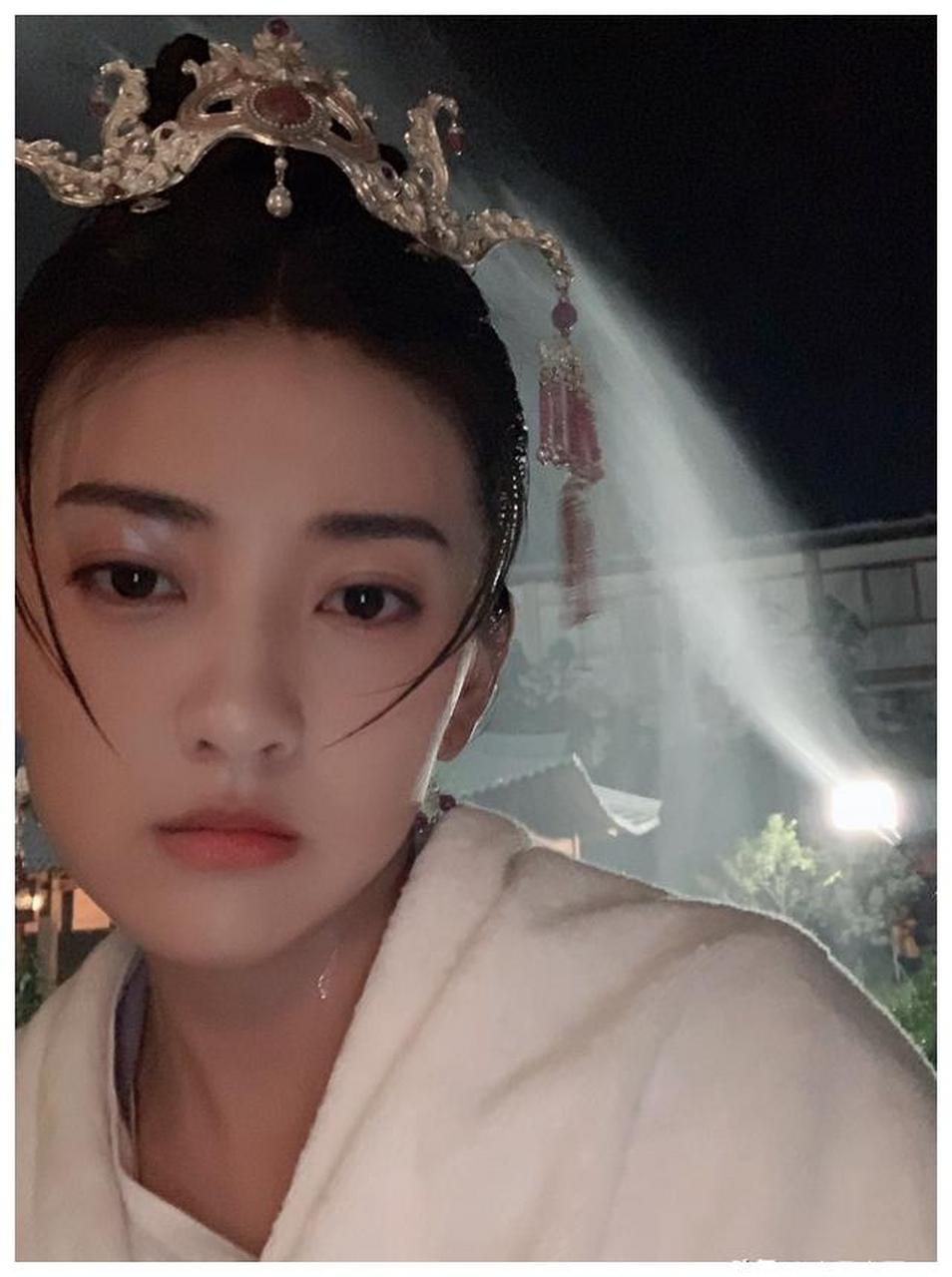 梁洁双世宠妃剧照合集