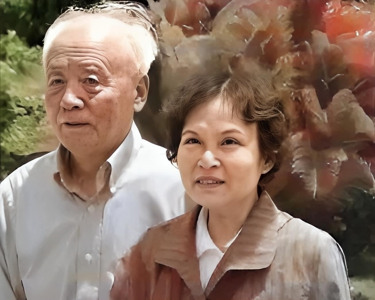 上世纪50年代的上世纪,梁再冰与丈夫的结婚照!