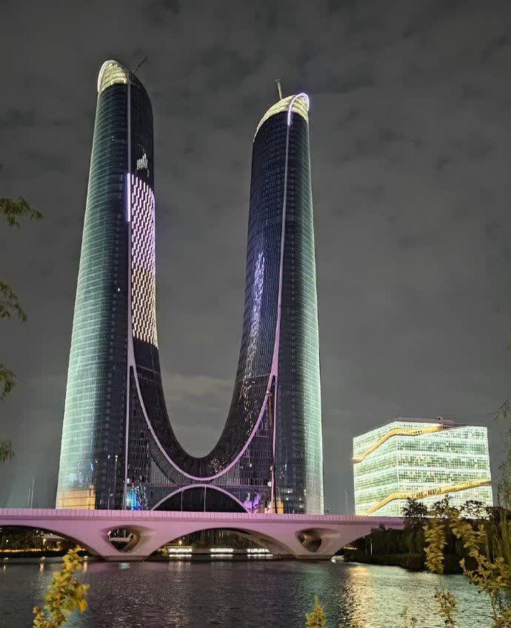 苏州门vs杭州门,哪个秋裤更好看?[二哈]