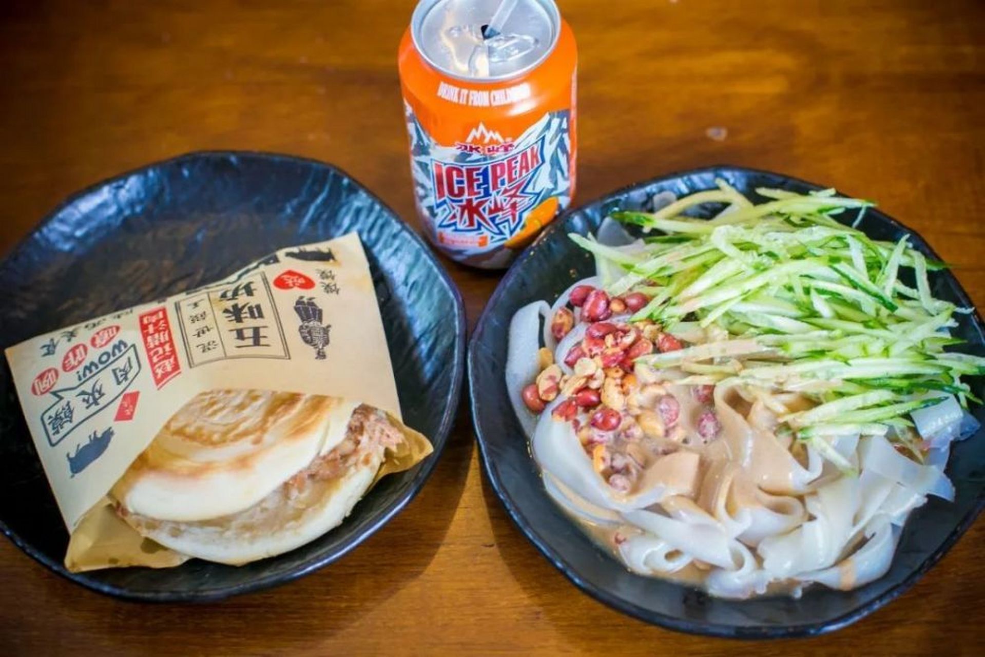 凉皮冰峰肉夹馍,我的夏日快乐三件套!