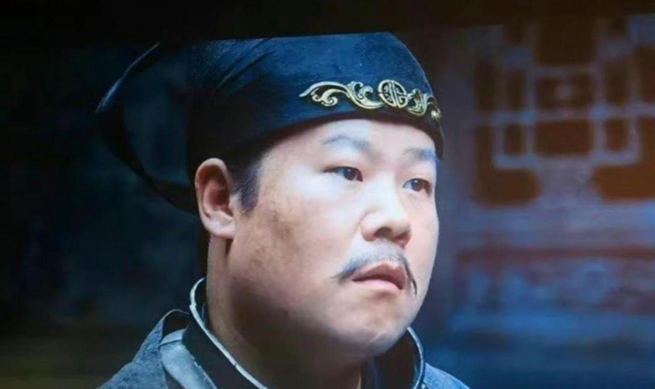 网友:岳云鹏可能是岳飞的后人,这不是瞎说的,有图为证,你就说像不像吧