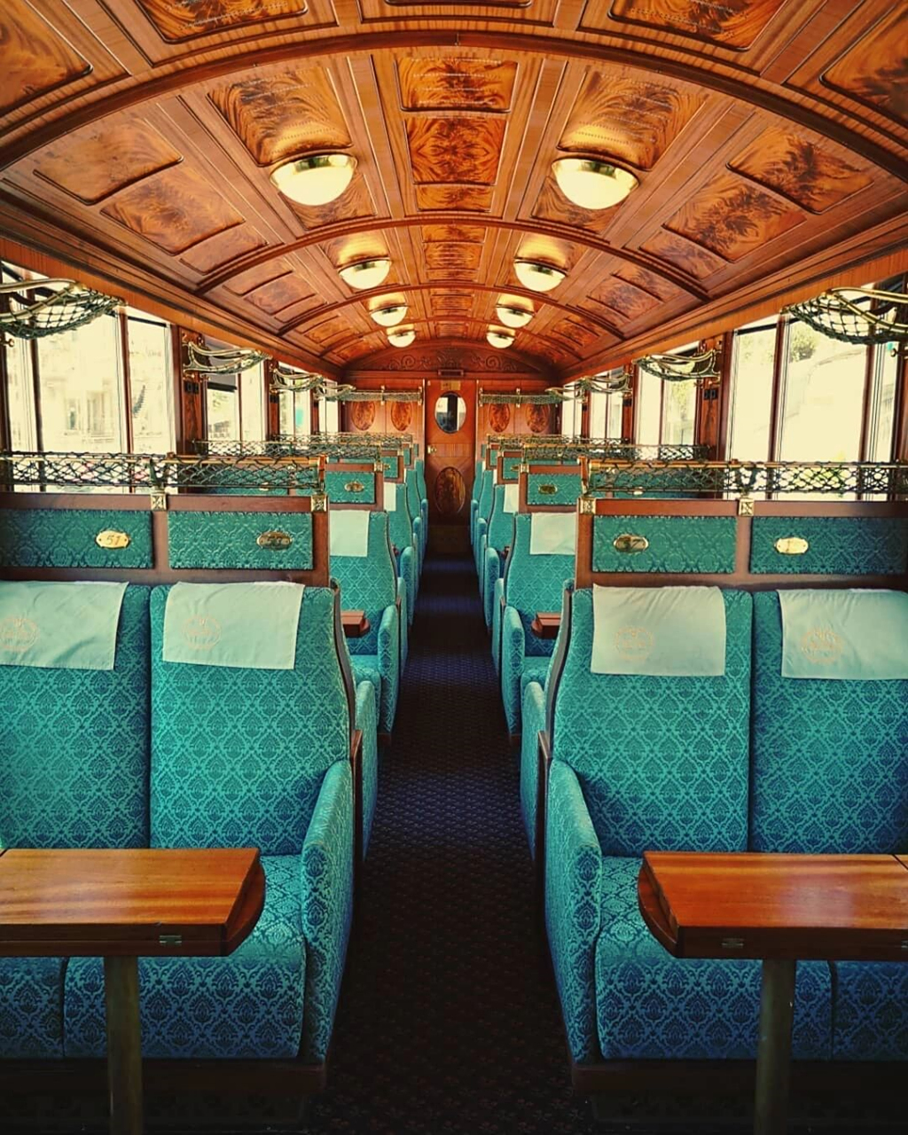 审美提升  ■韦斯安德森风格摄影:配色与对称  ■wes anderson