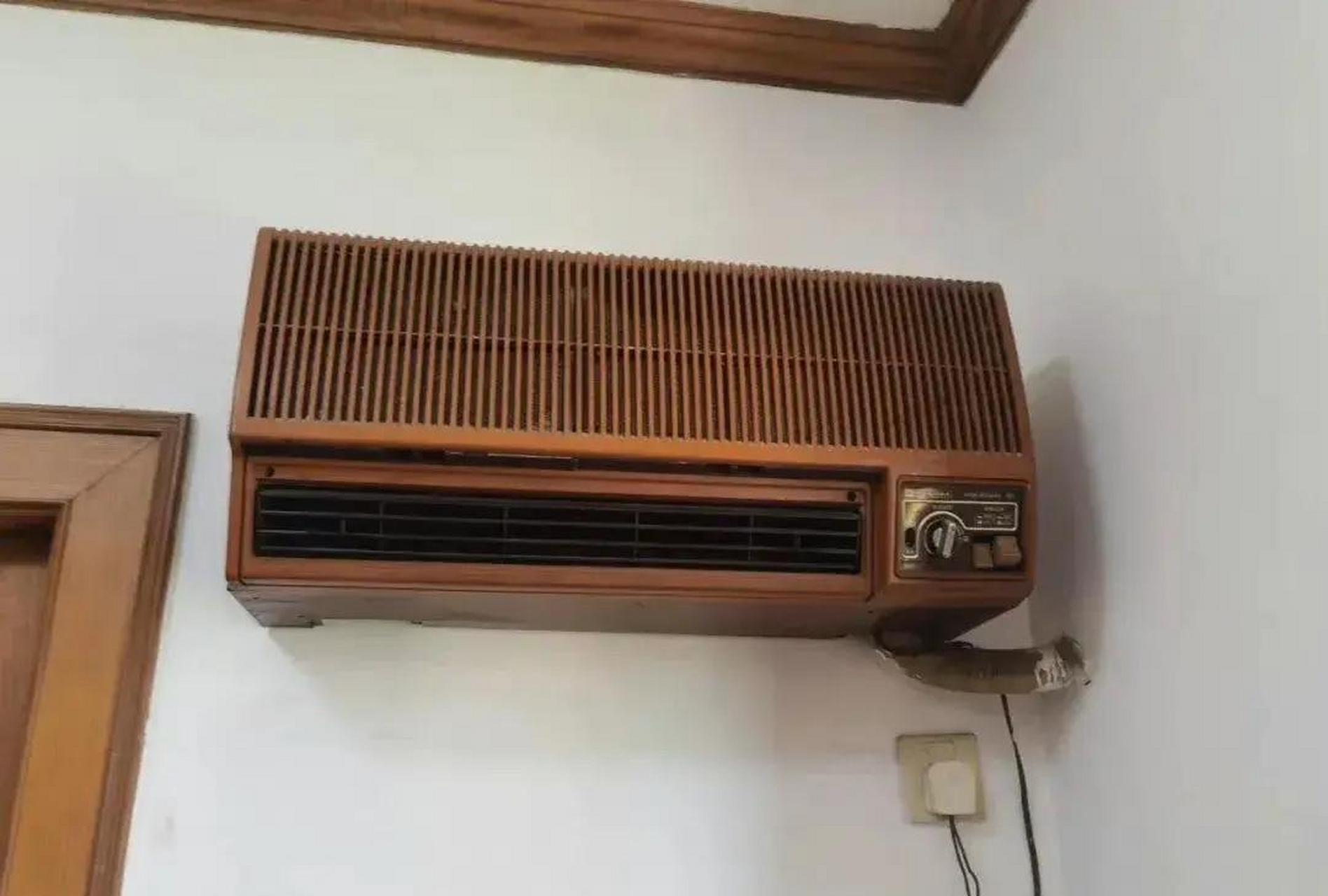 网友:隔壁老大爷家的空调,现在已经是古董了吧