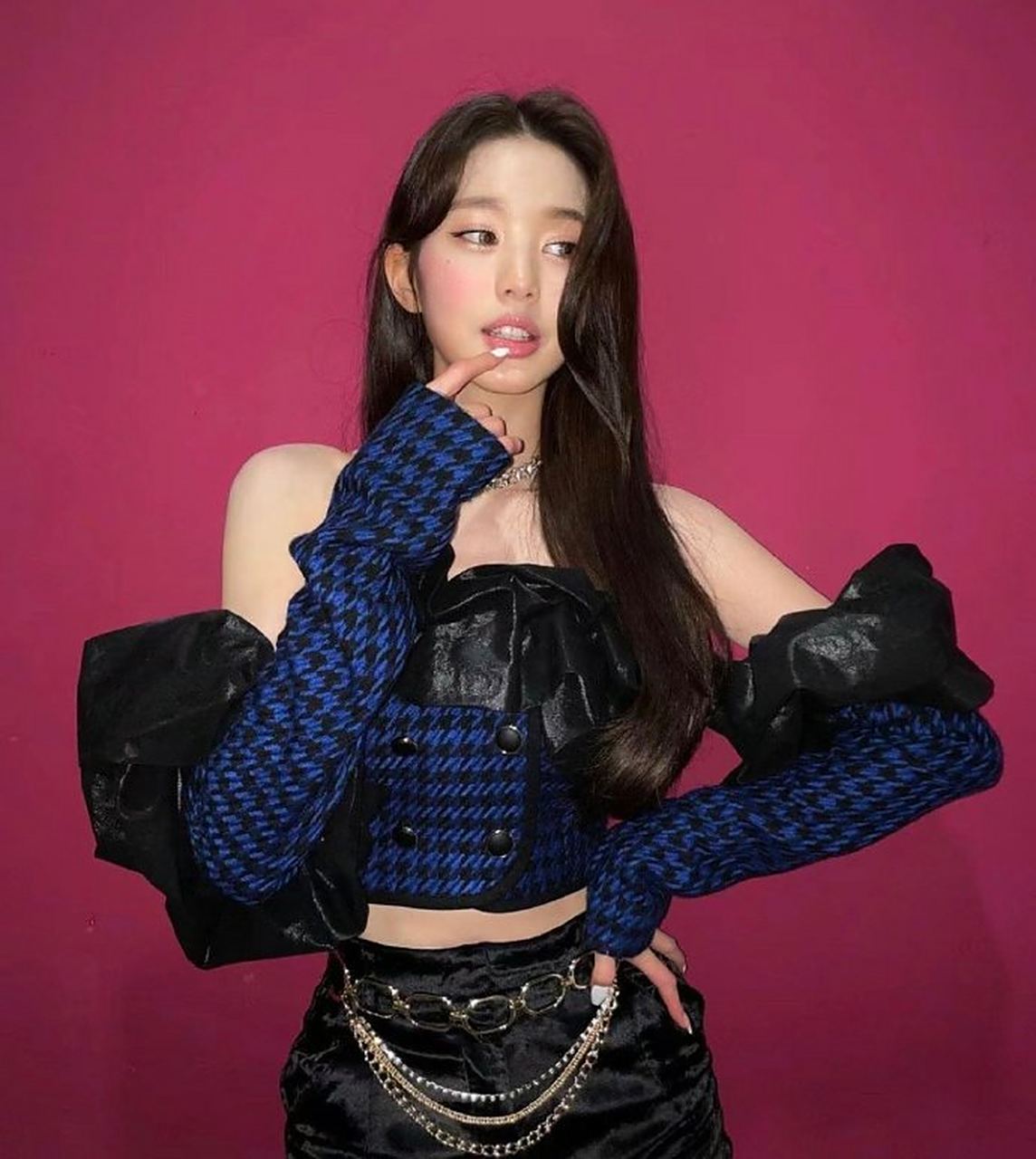 星闻#  张元英真的好漂亮,非常适合拍写真呢!很有气质. #张元英