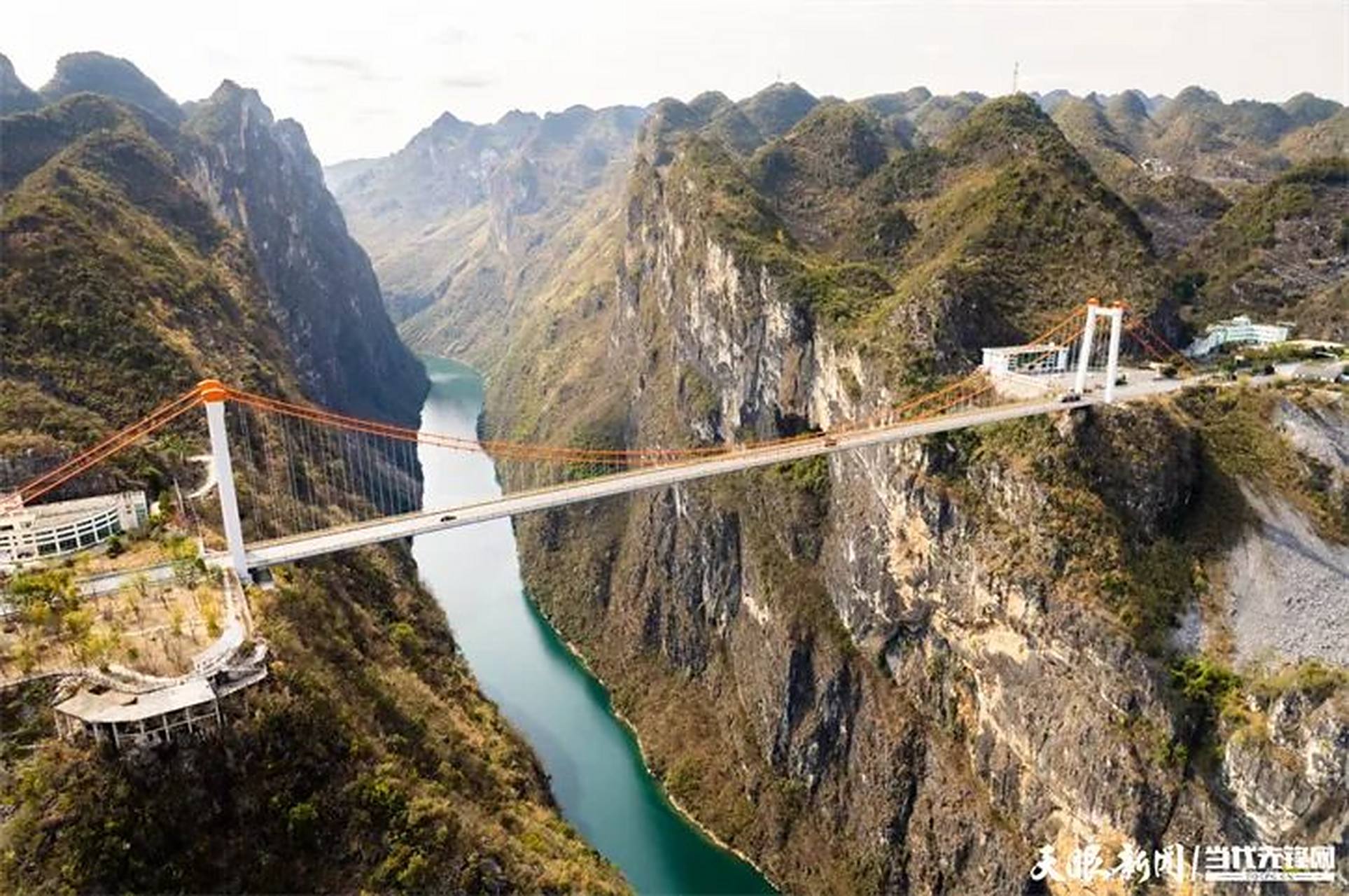 【"桥"见贵州】关兴公路北盘江大桥设计结合桥址区的"u"字形河谷地形
