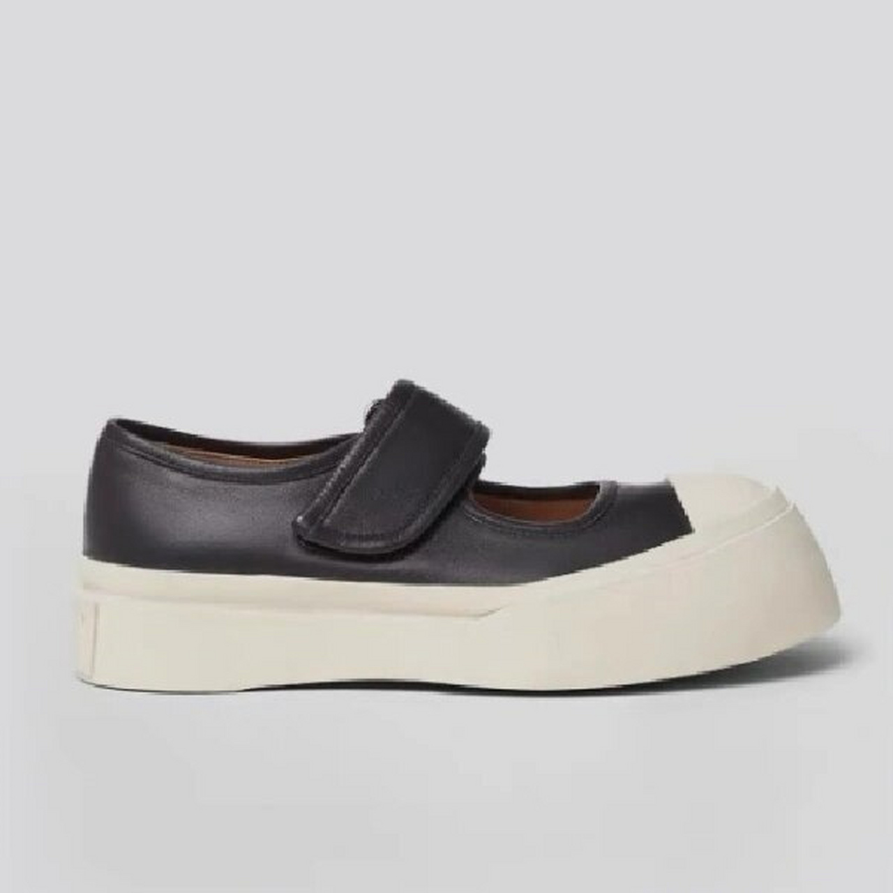 marni大头鞋全网最低别再犹豫啦  marni大头鞋以其英伦复古配色和齐全