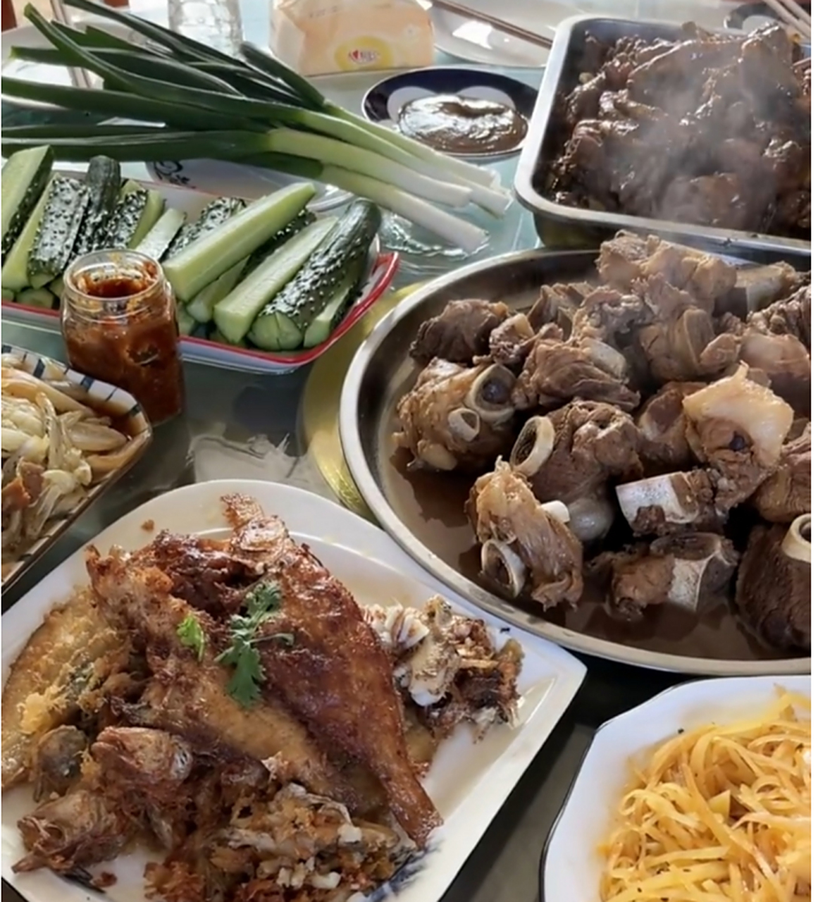 去东北这一桌是标配吧?你们还知道什么东北美食吗?