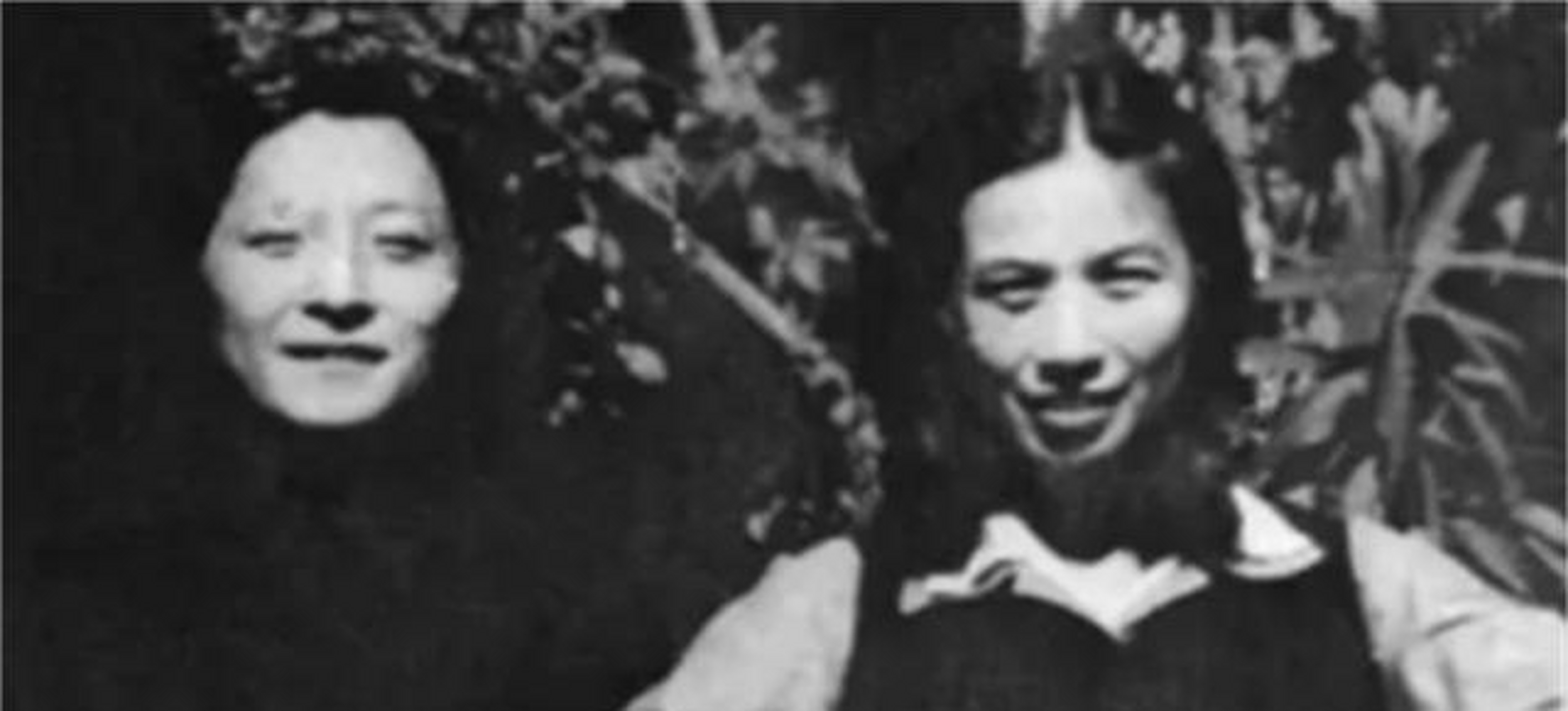 1925这一年,孙维世的父亲孙炳文从德国学成归国,在与家人的的短暂团聚