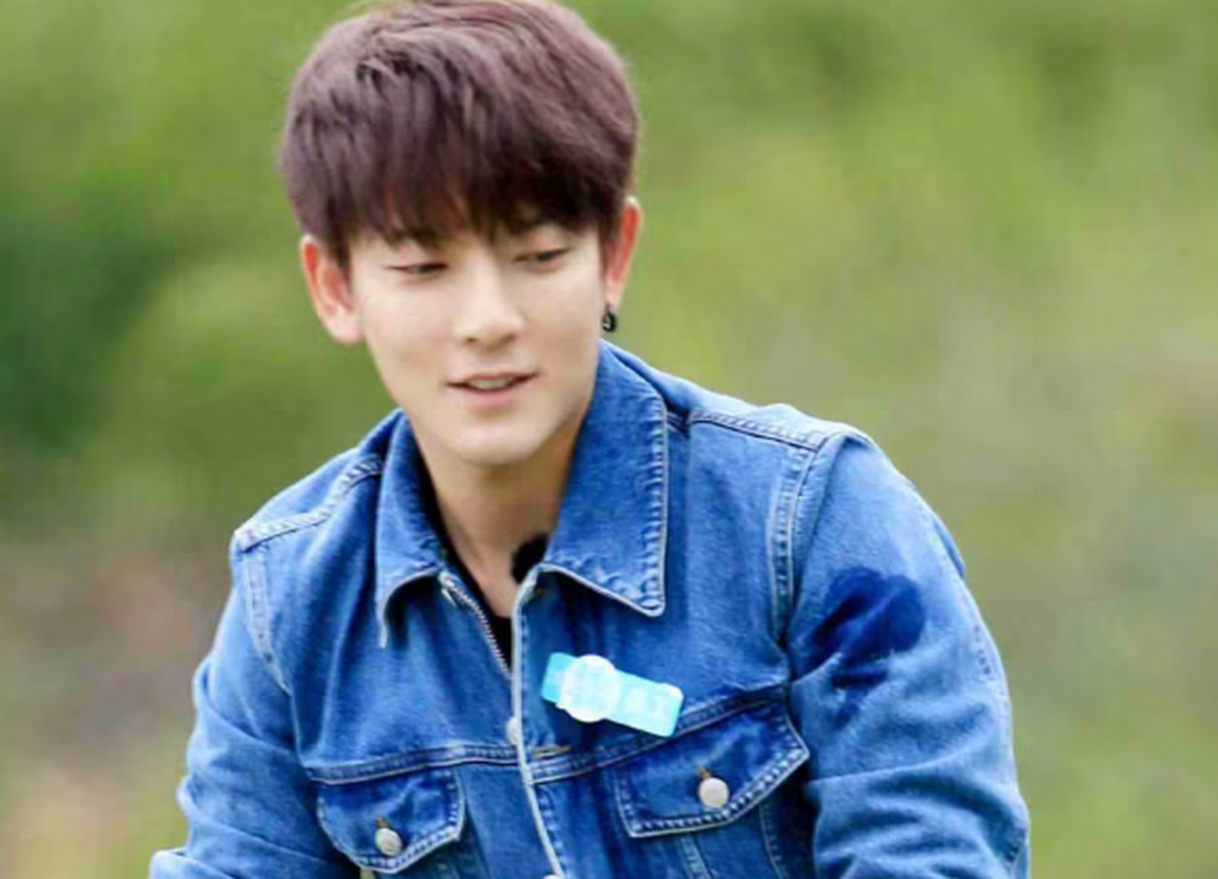 陈翔出轨风波6年后,转行摆地摊卖烤肠臭豆腐,被现场粉丝围堵 还记得