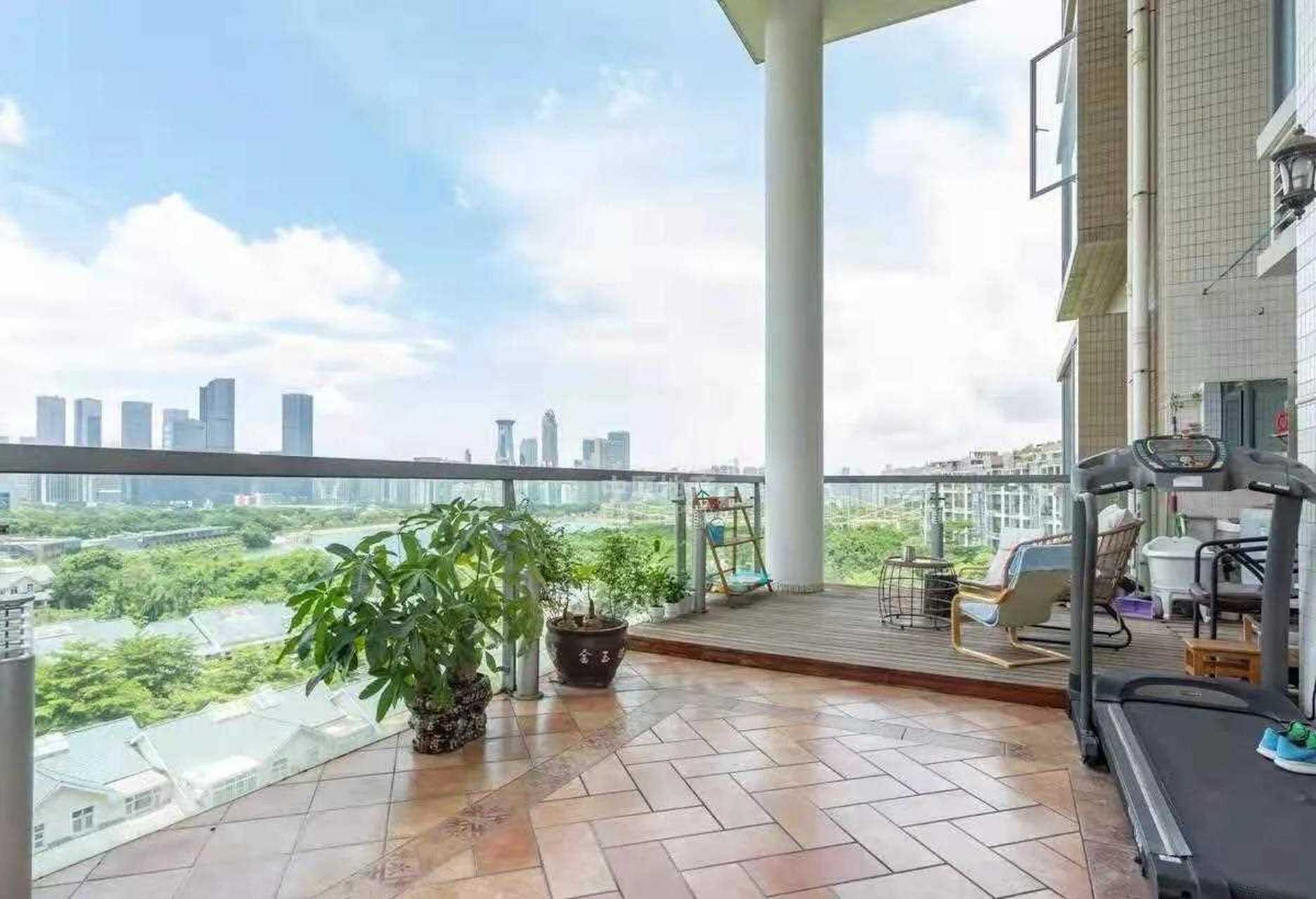 水榭花都二期听水居,朝南a户型[嫌弃] 192平,4房2厅2卫1厨1储物间