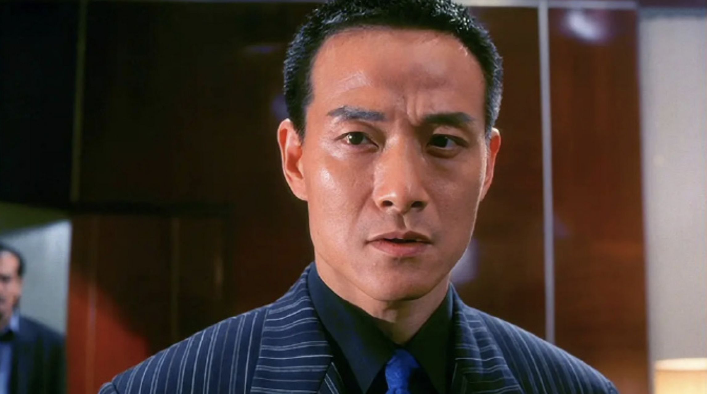 《封神三部曲》闻仲试妆照,还是有点认不出来吴兴国.