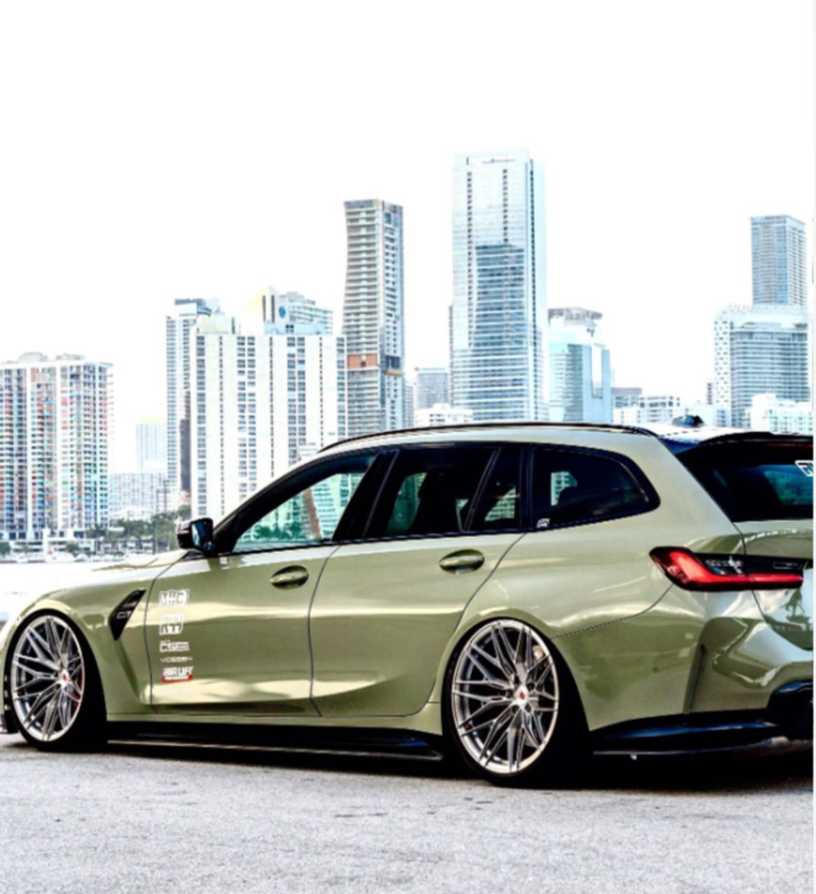 史上最帅旅行车之一——全新宝马g81 m3 touring卡其色绿色高性能版