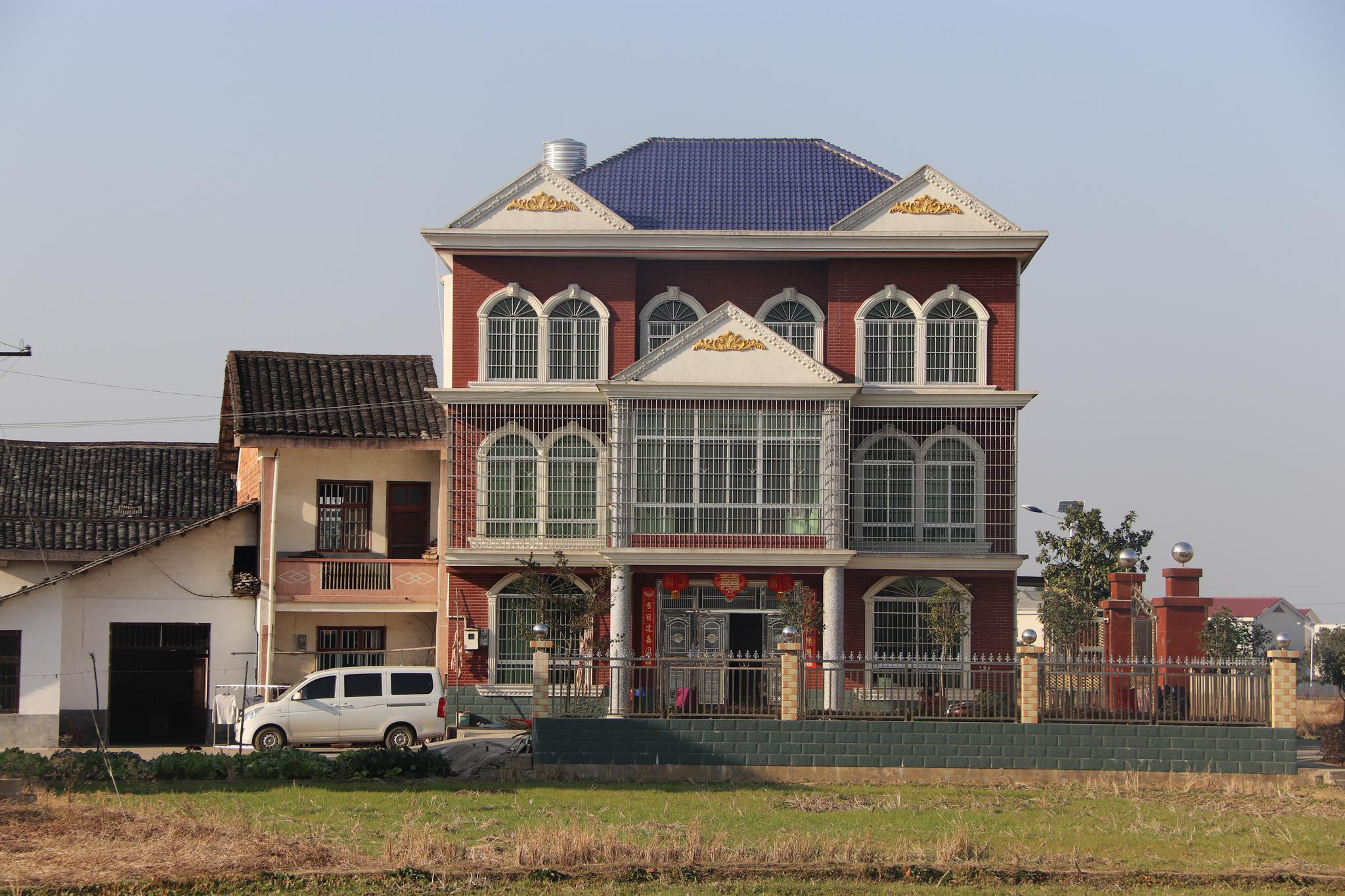 俗话讲"不怕簸箕宅,就怕背水屋",什么是背水屋?有啥讲究?