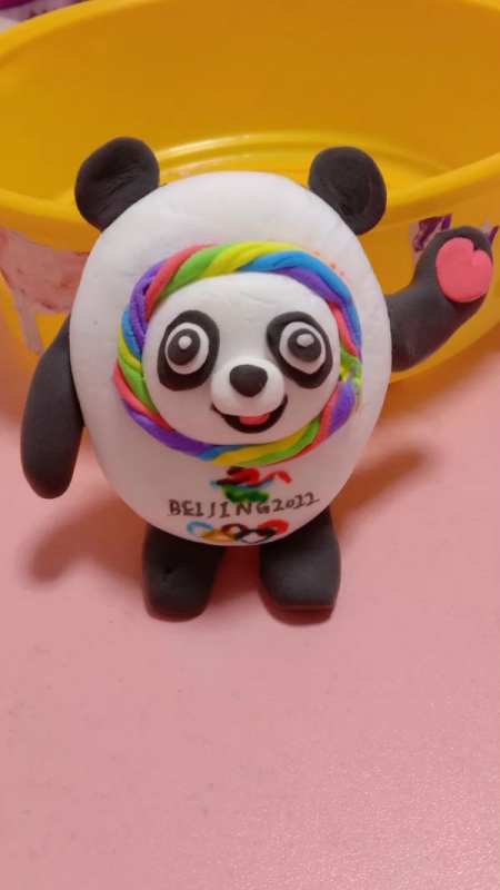 陪娃时间妈妈用橡皮泥给可乐宝捏了什么可乐宝爱不释手