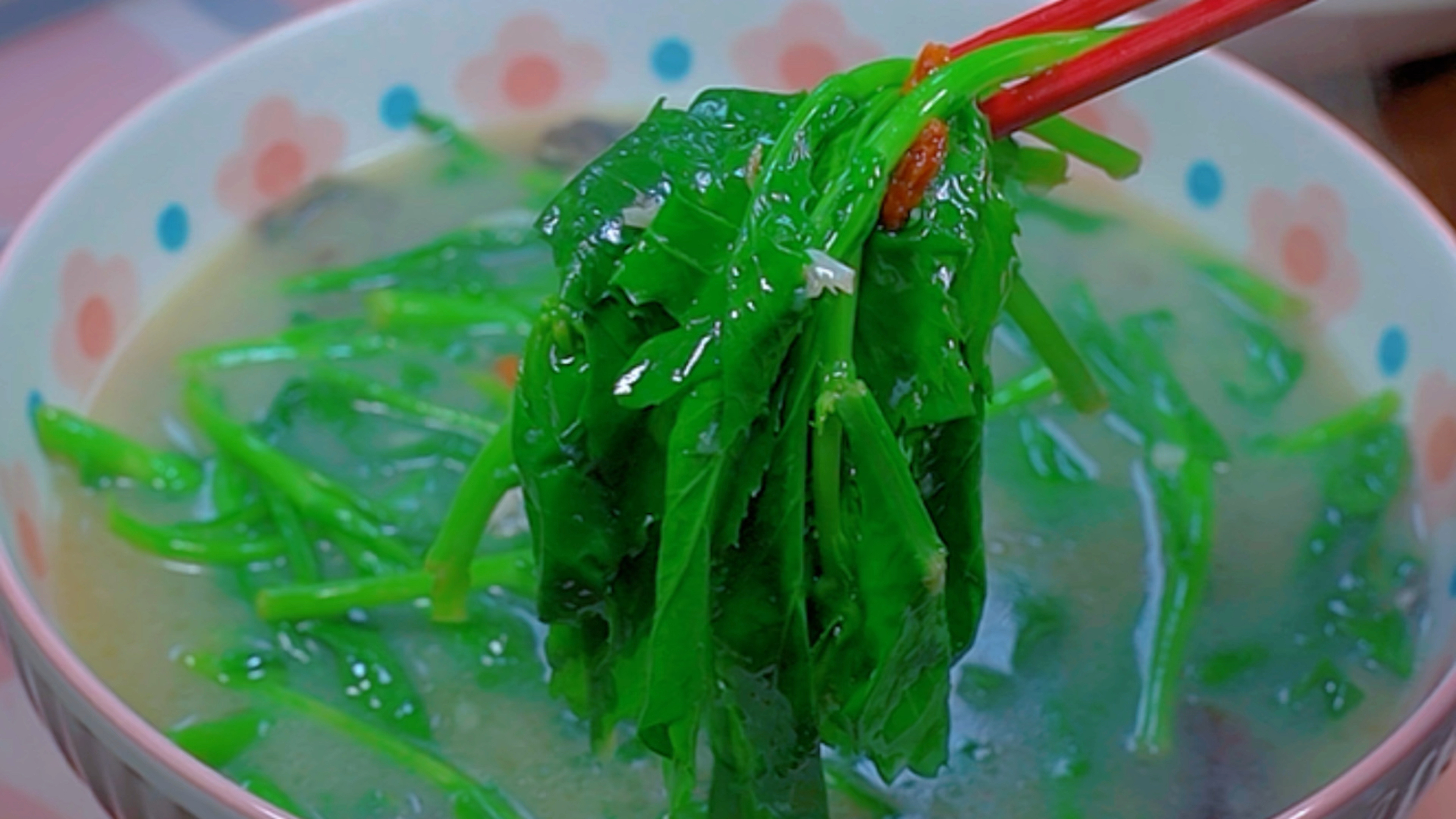 孩子不喜欢吃蔬菜?那就试试这个汤鲜味美的蔬菜尖