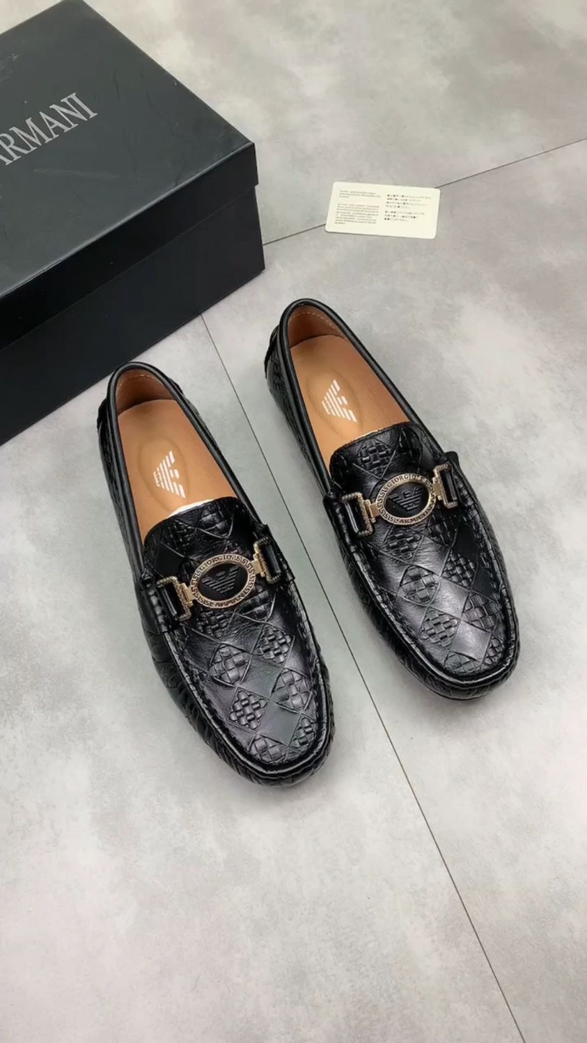 阿玛尼一脚蹬豆豆鞋非常出色