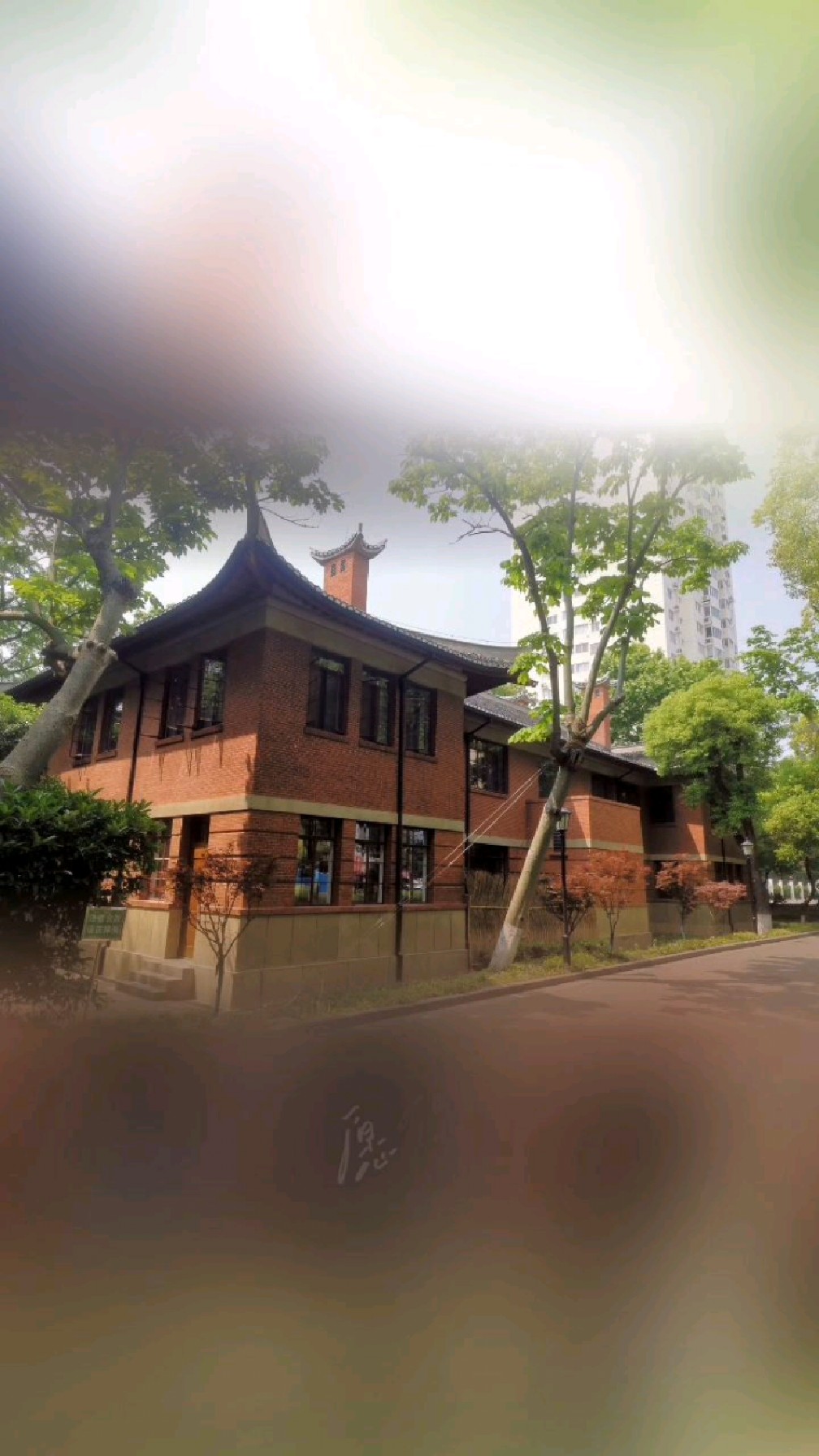 華東政法大學長寧校區,原聖約翰大學,建築各異,綠樹成蔭,風景宜人