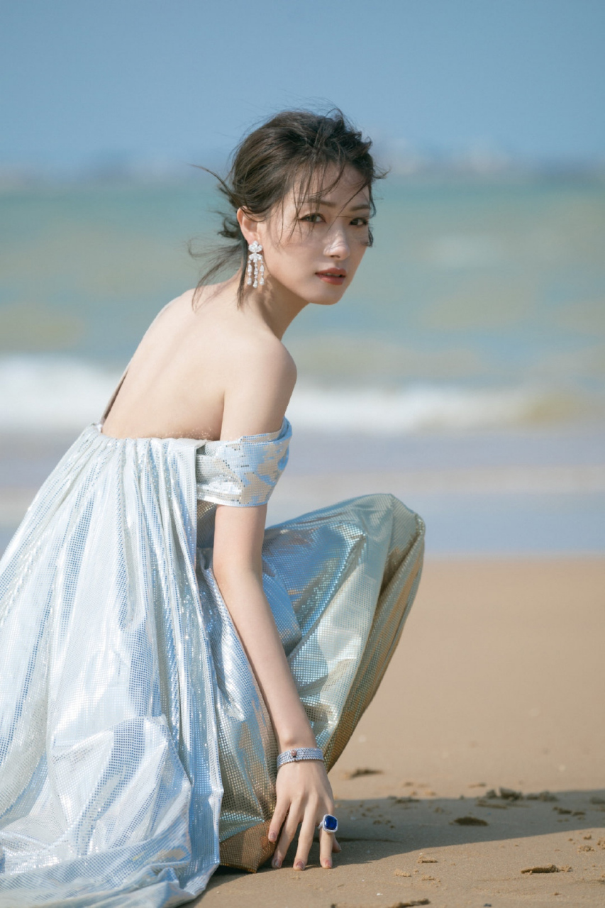 万茜# 清纯妩媚,风情万种