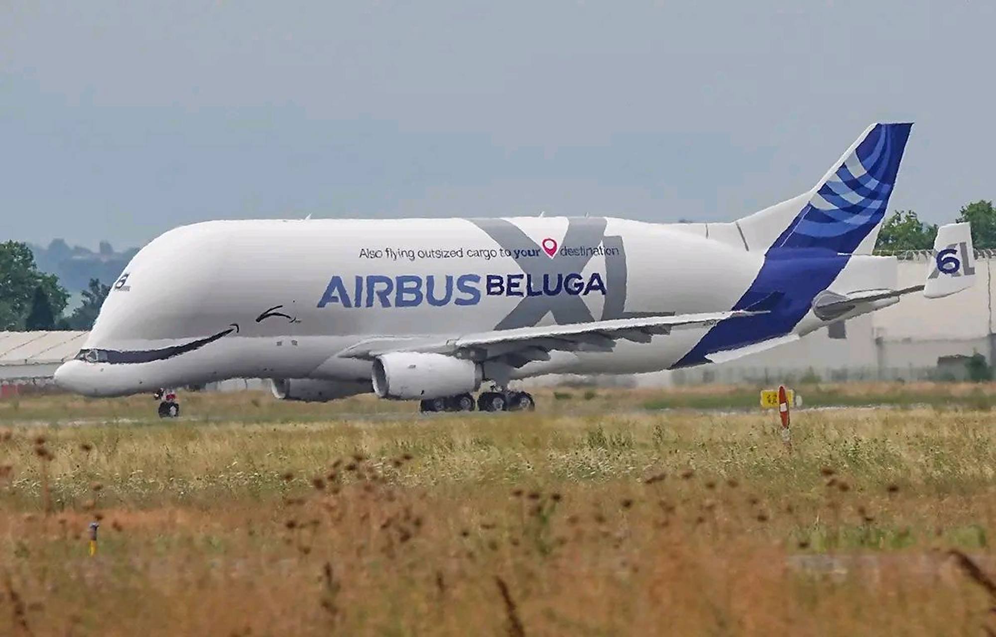 这架从法国特鲁兹首飞的"超级大白鲸"是这一系列飞机的最后一架