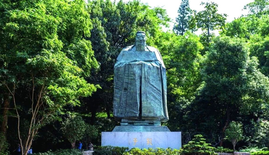 浙江第一大山城,拥有全省首个世界自然遗产,被誉"南孔圣地"