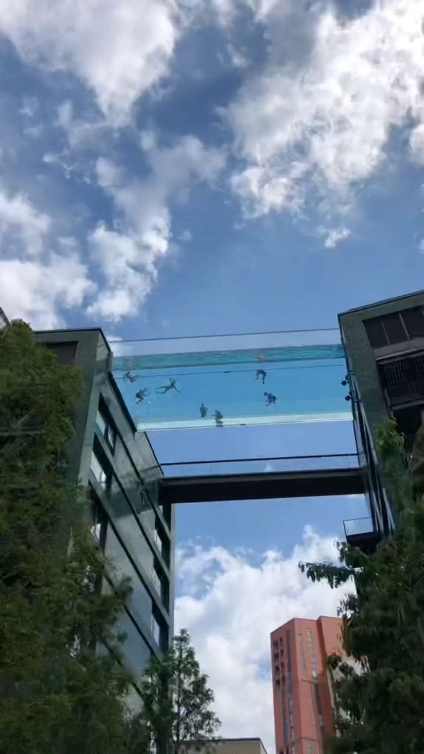 空中泳池,悬空泳池,不一样的体验