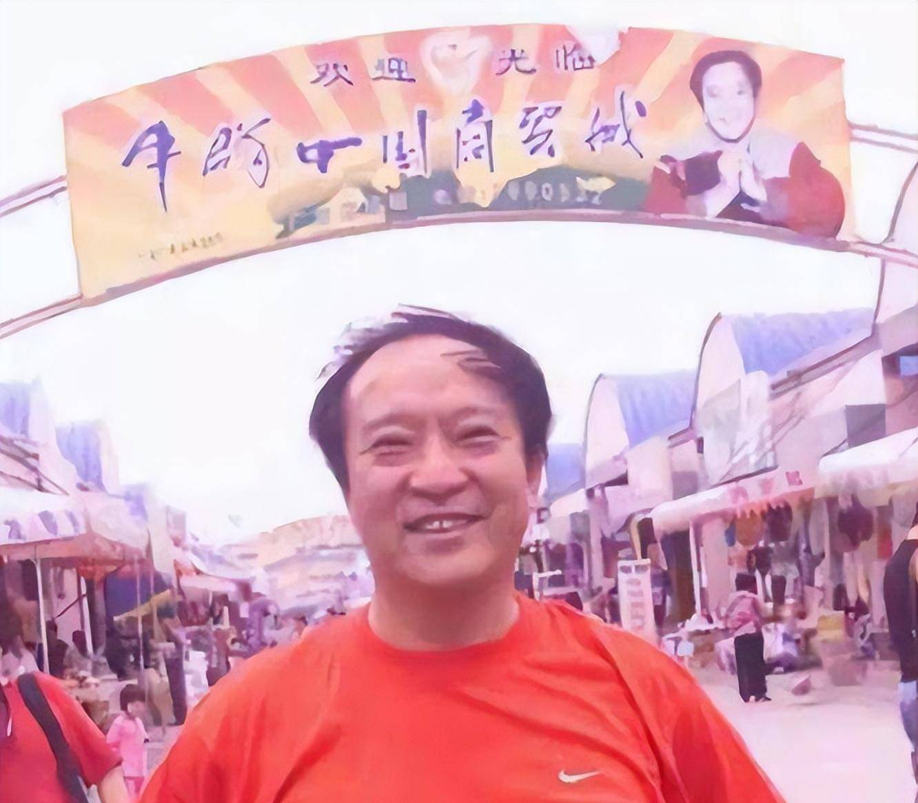 牛群当县长,干了三件事,被人举报,老百姓却说是"好官"
