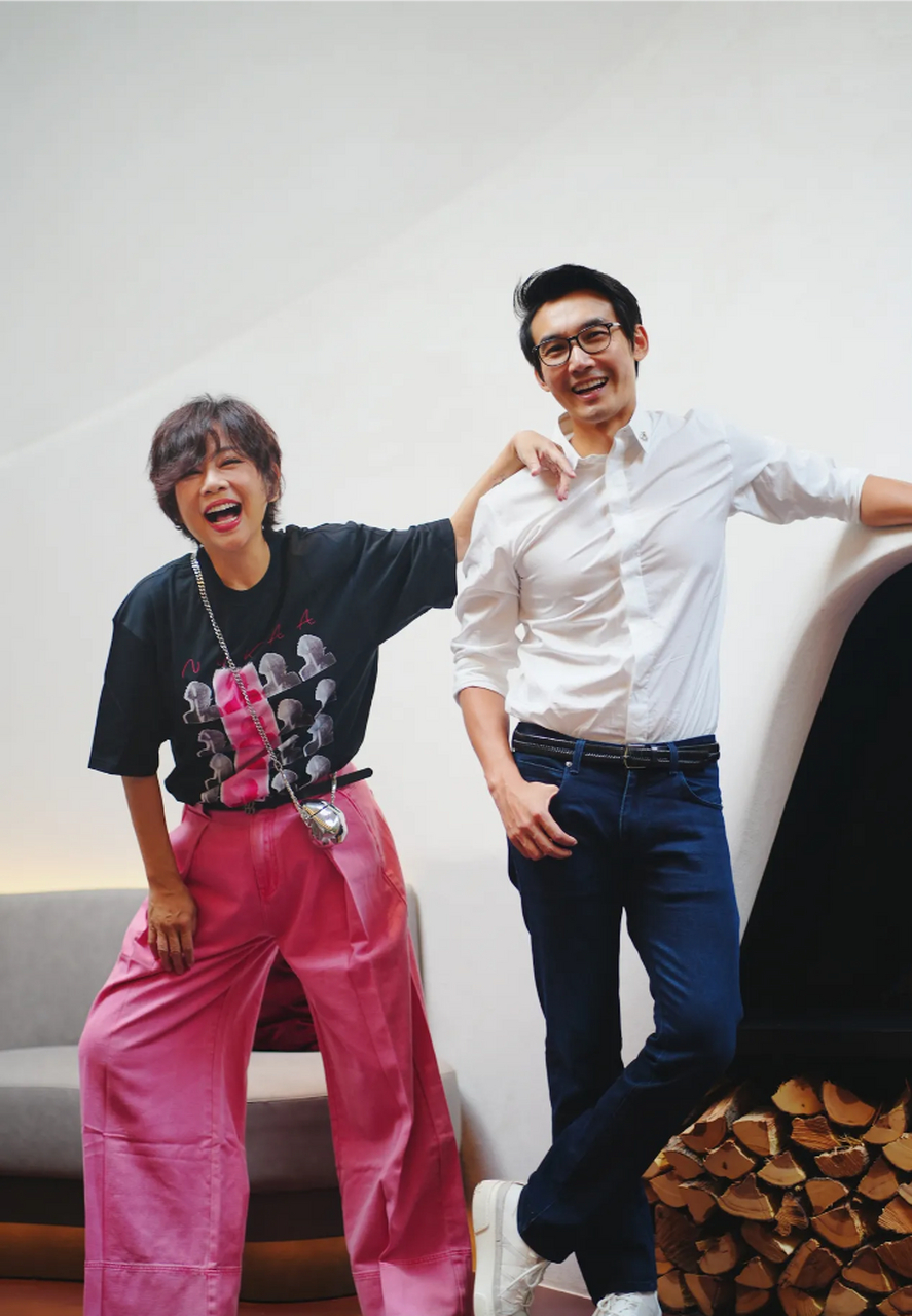 陈松伶真是越老越有范 张译越老越帅气 两人真是天生的一对情侣[比心]