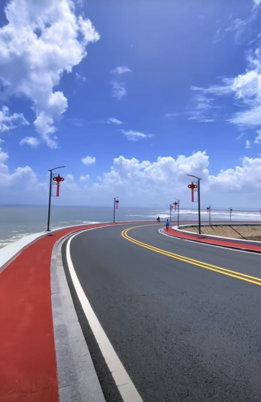 海边风景很美, 67 67有几条海边公路,  真是极美的.  #威海