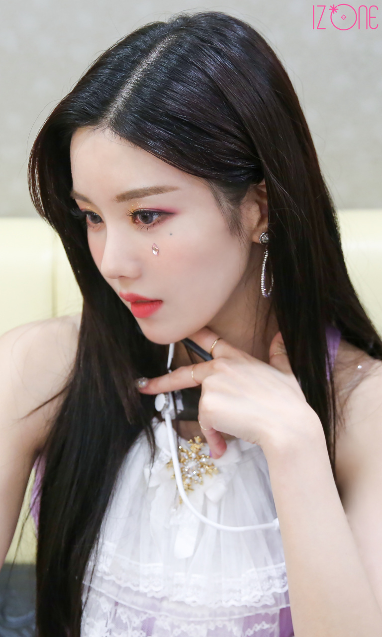 韩国歌手权恩菲(kwon eun biicon)