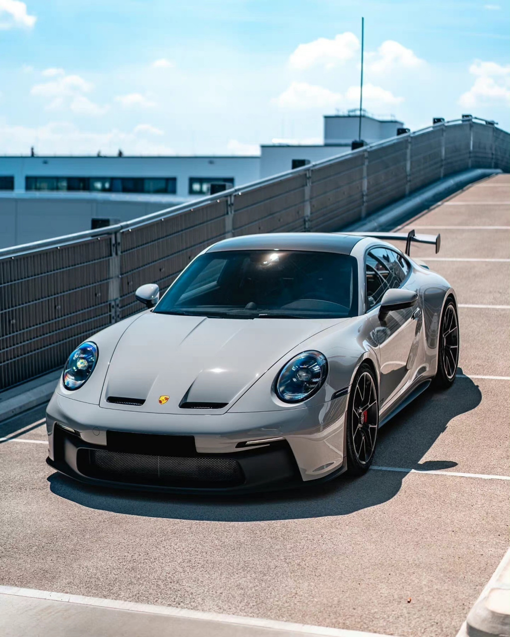 性能车保时捷911gt3 rs水泥灰