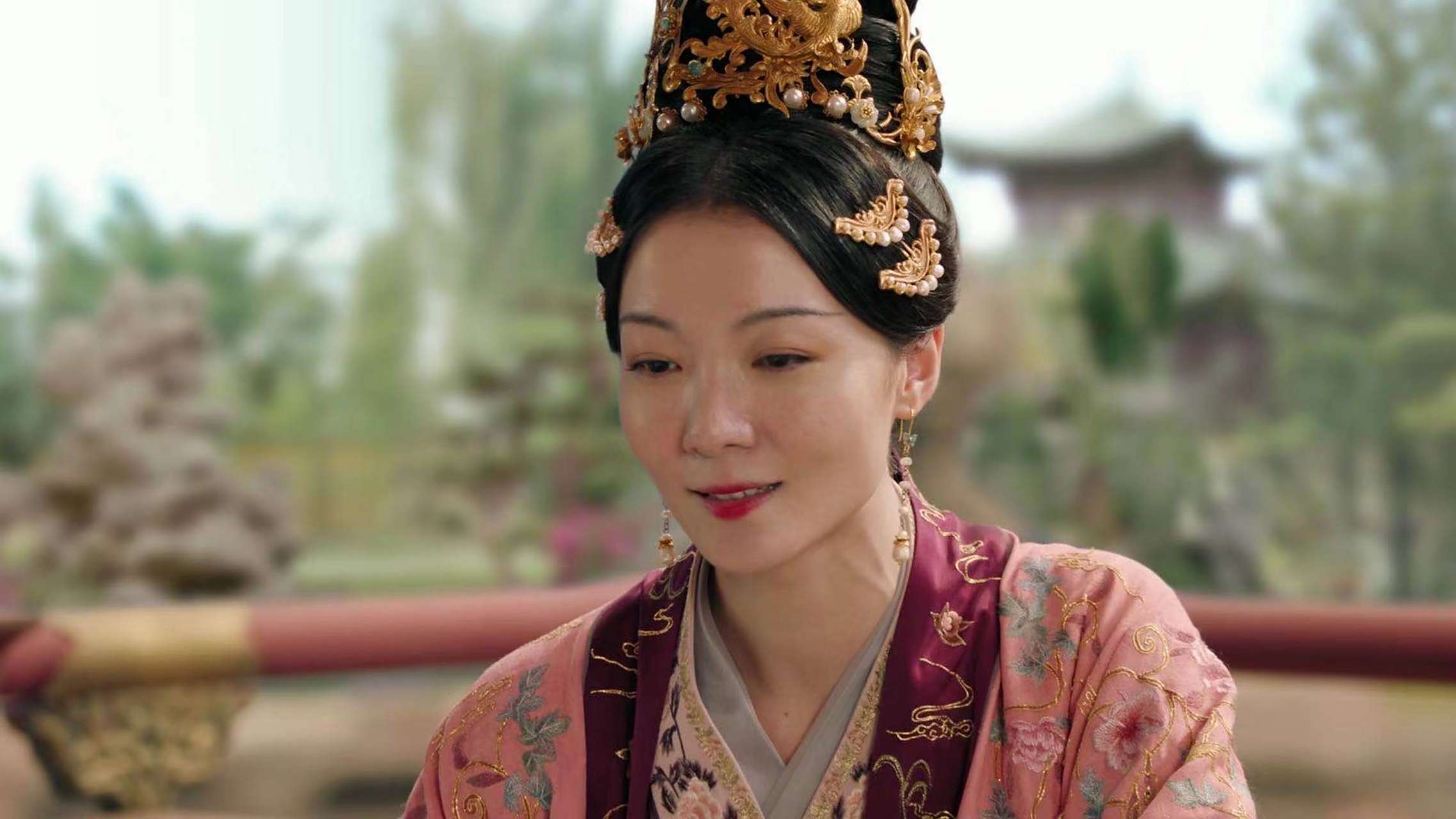 公元1009年8月,宋真宗赵恒在刘妃宫中用膳后,觉得浑身燥热,刘妃安排