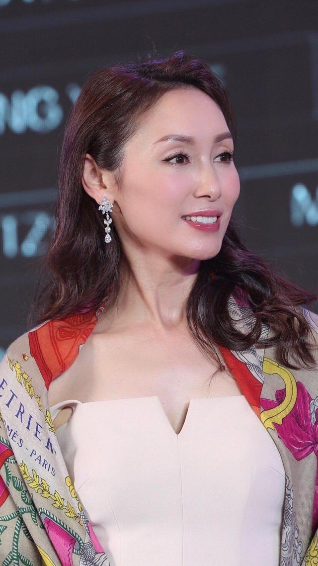 郭可盈与丈夫可谓"默契夫妻",经历种种风雨后又一同扛过来