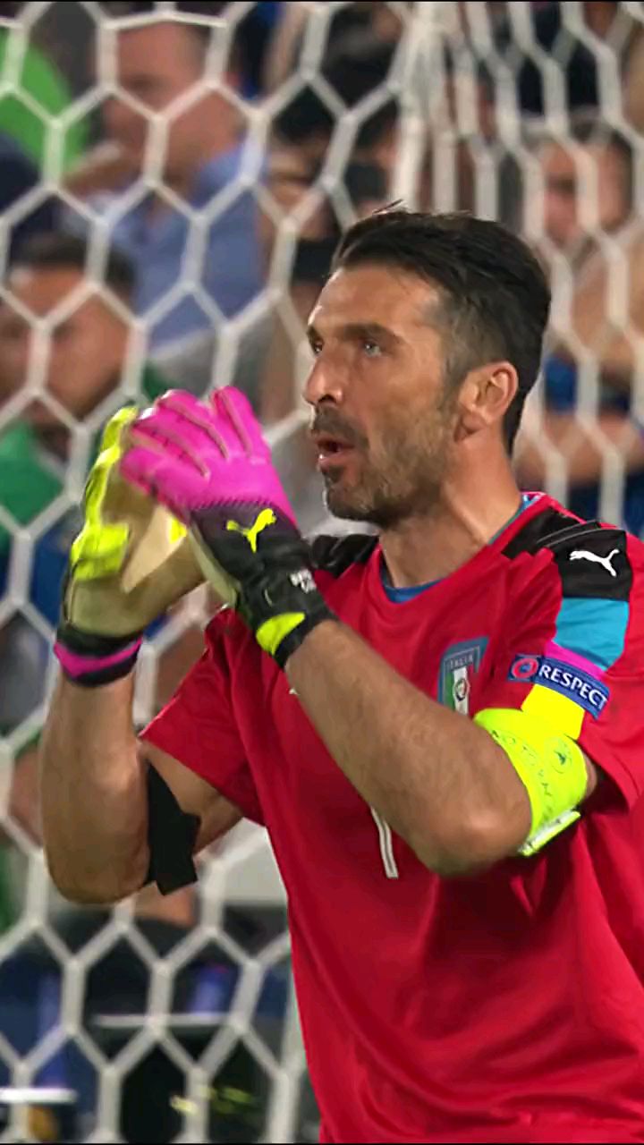 意大利优秀门将布冯