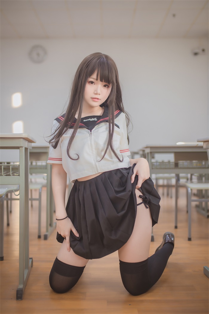 Coser女神@Yoko宅夏Cos – 黑丝JK [39P/220MB]